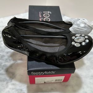 NEW footzyfolds Black Nika ballerina flats rhinestones shoes size 8